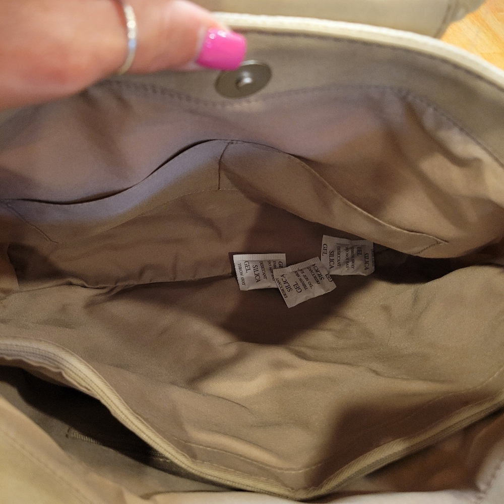 💮NWT~ RELIC TOTE BAG - Picture 6 of 8